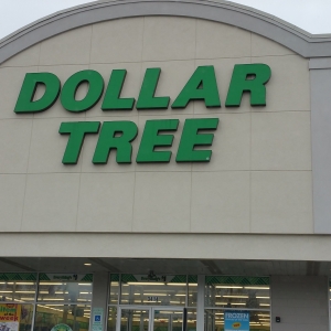 Dollar Tree In Waukegan On Grand