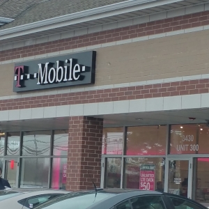 T-Mobile On Grand